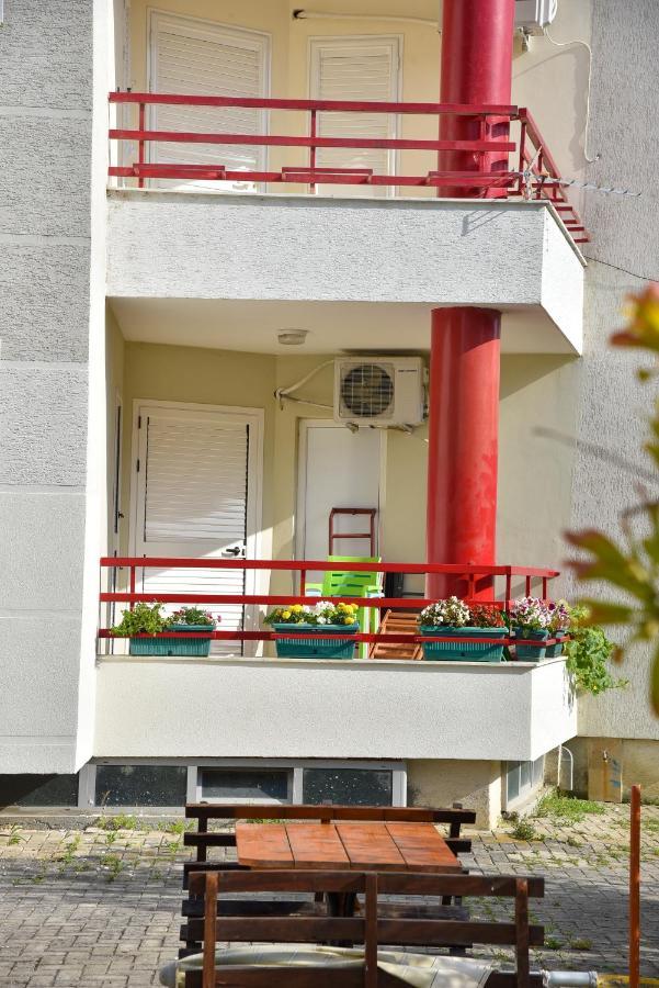 Flowers Apartments Golem  Εξωτερικό φωτογραφία